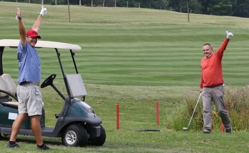 Vigyázó szemetek Zircre vessétek!