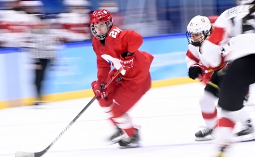 Orosz és kínai győzelem női jégkorongban