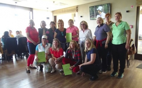 Hole-in-one az első Golfozó Nők Klubnapján