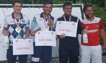 Podusil az élmezőnyben, Richer átvette a vezetést