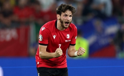 Georgiai győzelem és meglepetés-továbbjutás