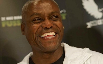 Carl Lewis lesz az Év sportolója gála díszvendége