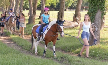 Vidám hangulatban teltek a komplex intenzív terápiás nyári táborok Fóton