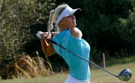 Polly: Az egyik szemem sír, a másik nevet