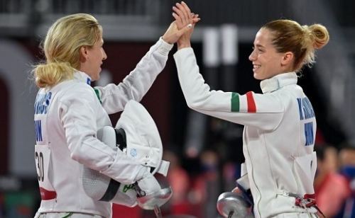 Tótka olimpiai bajnok, Csipes 500 méteren, Rasovszky nyíltvízi úszásban ezüstérmes