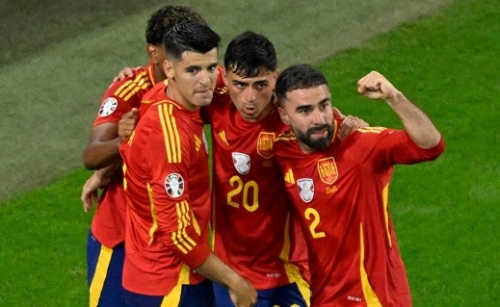 Spanyolország a "címvédőölő"