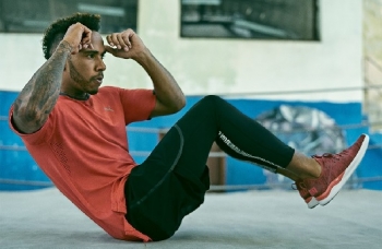 Gyúrj Lewis Hamiltonnal!