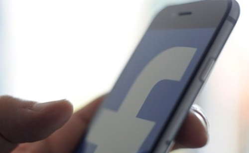 Lesz egy új gomb a Facebookon